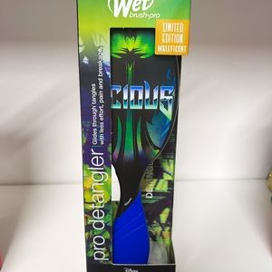 Disney Maleficent Limited Edition Wet Brush